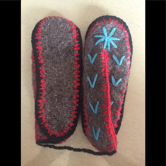 Bohemian Wool Slippers - Picture 4 of 4
